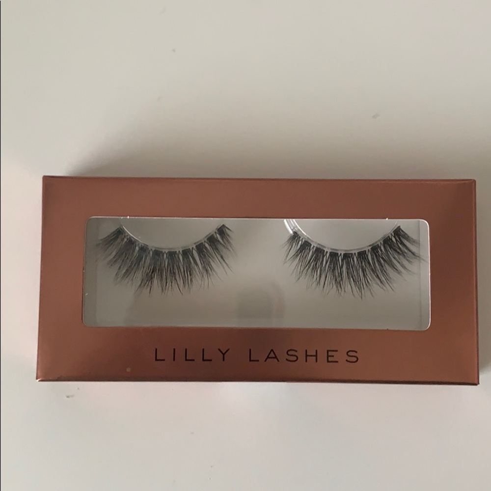 LILLY LASHES - Gaia